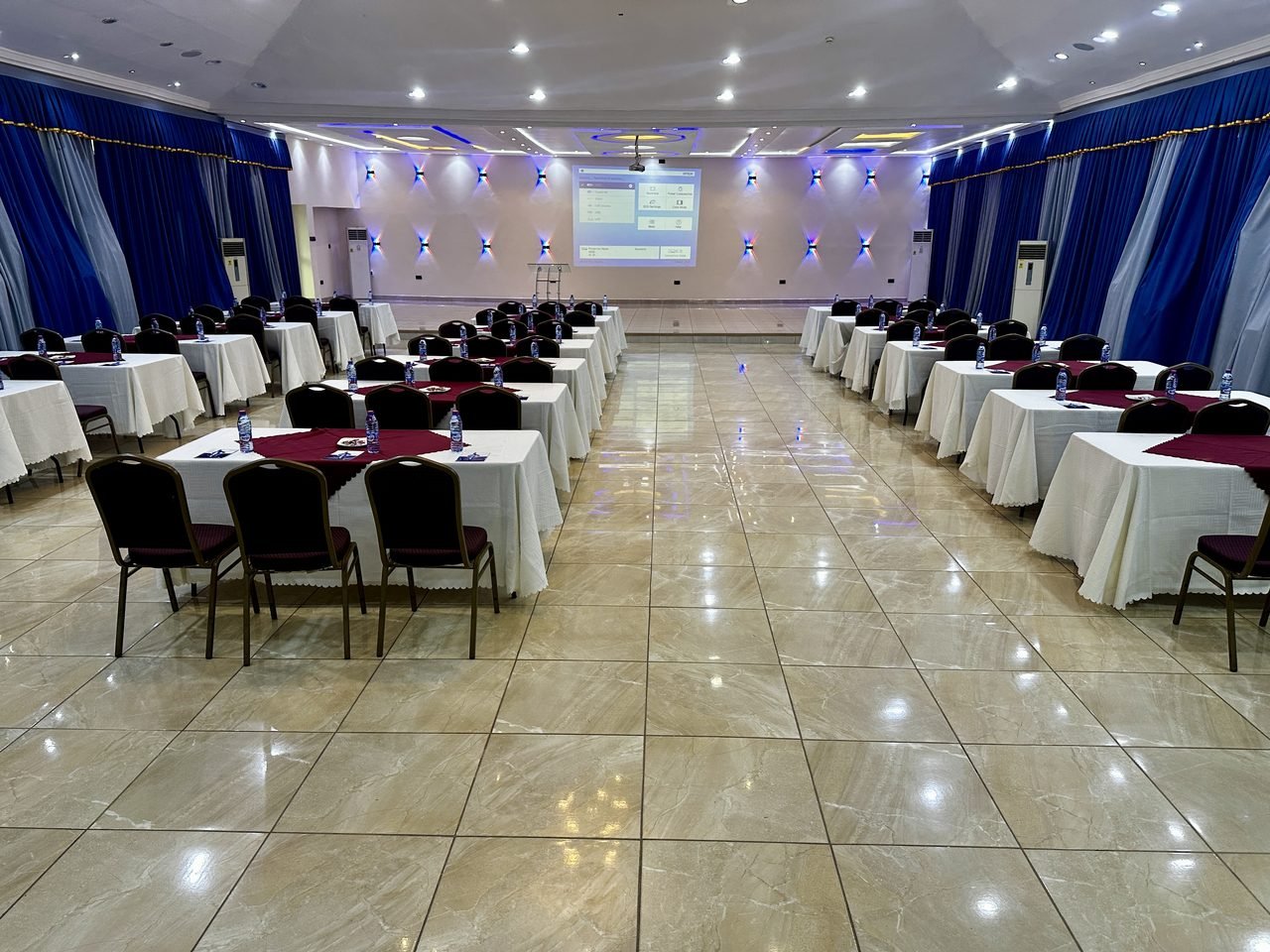 Kingstel Hotel large conference hall — view 6